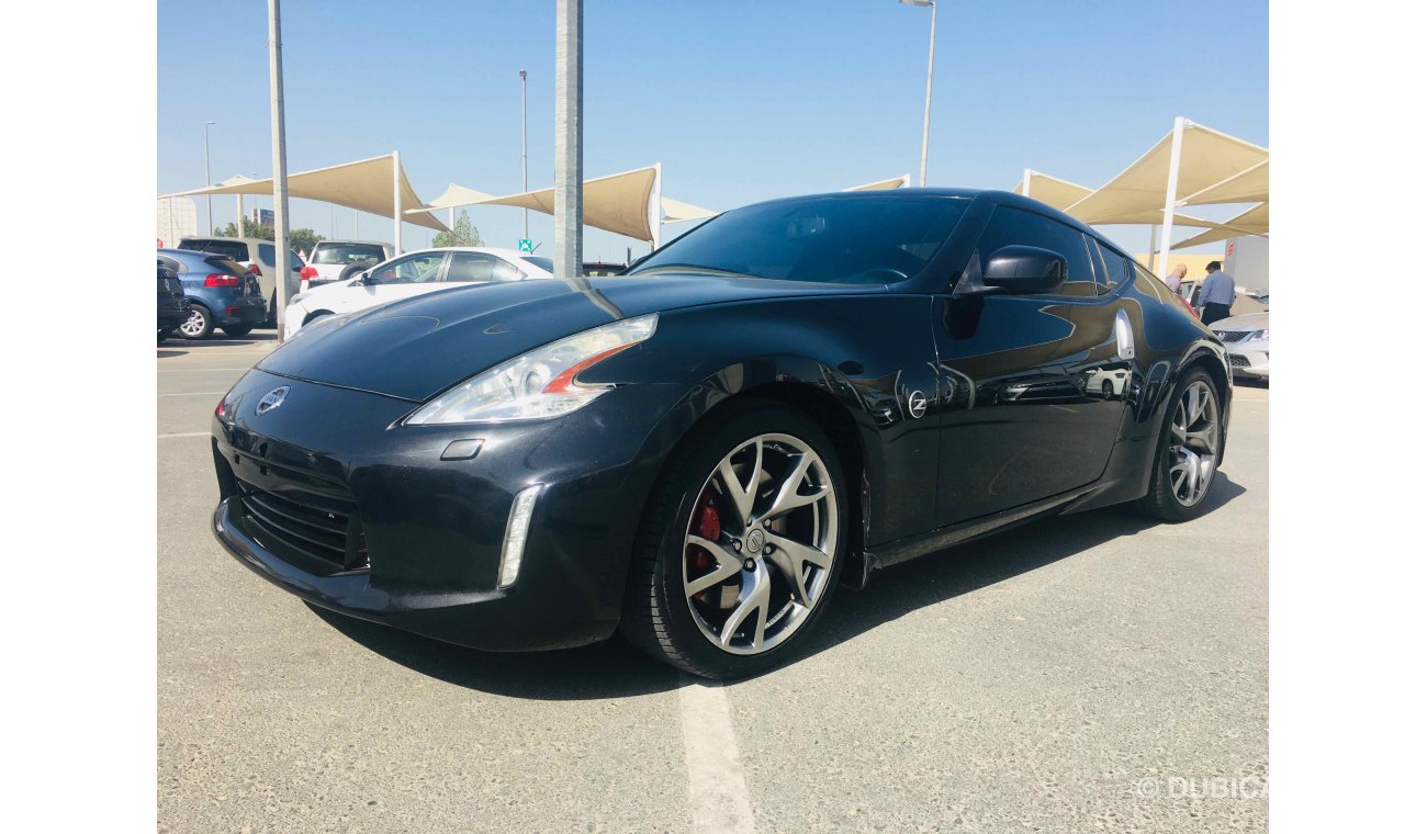 Nissan 370Z سياره نظيفه جدا بدون حوادث بحاله ممتاذه ضمان شاسيه جير ماكينه