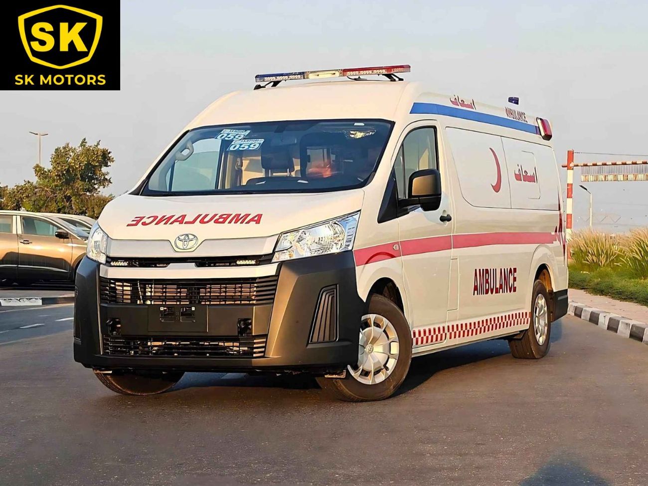 Toyota Hiace / 3.5 DX HIGHROOF / V6 PETROL, A/T, EMERGENCY MEDICAL AMBULANCE / CODE#68093