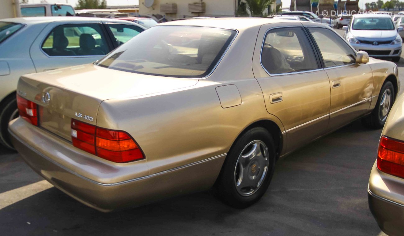 Lexus LS 400