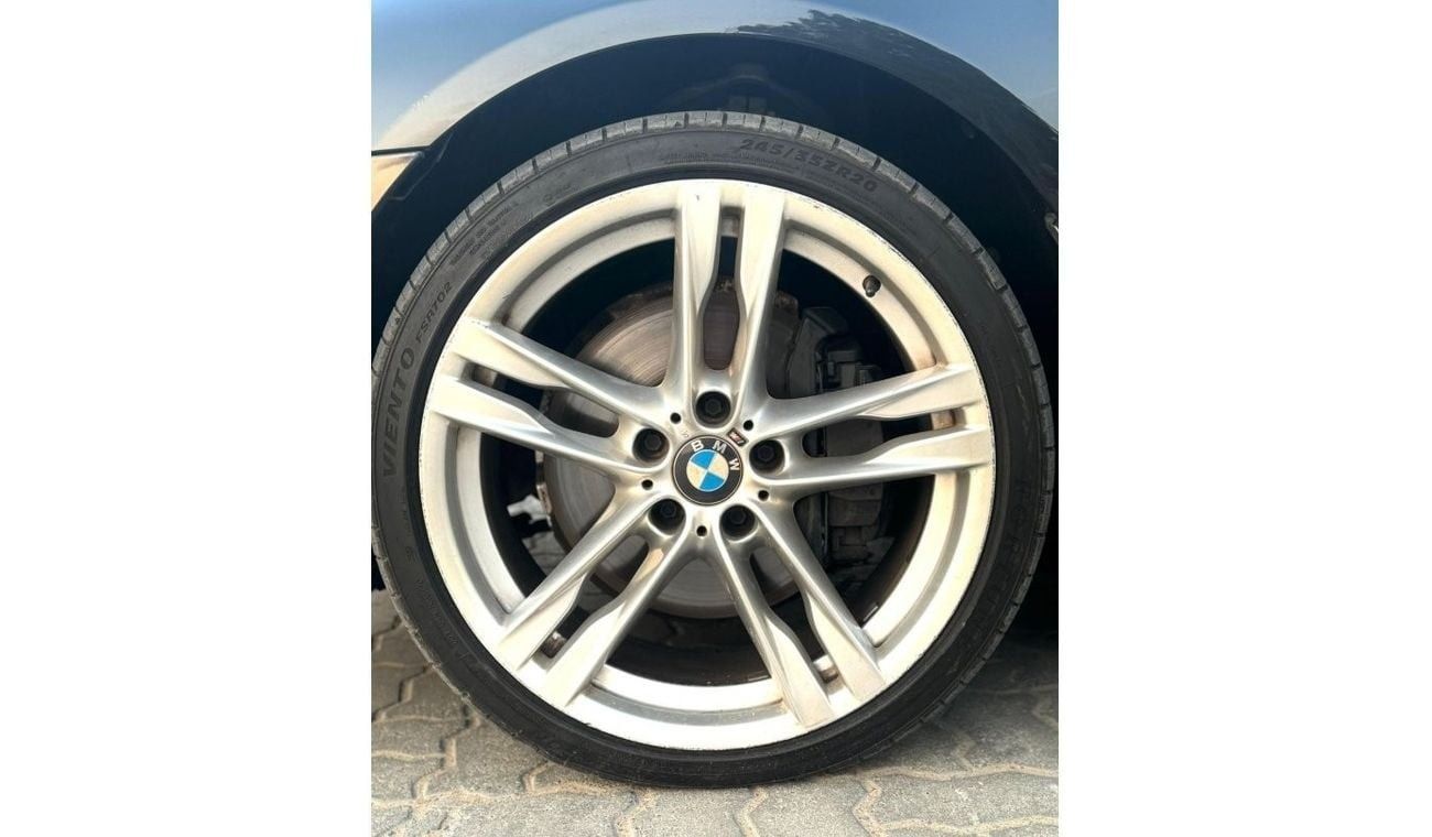 بي أم دبليو 650i لاكجري