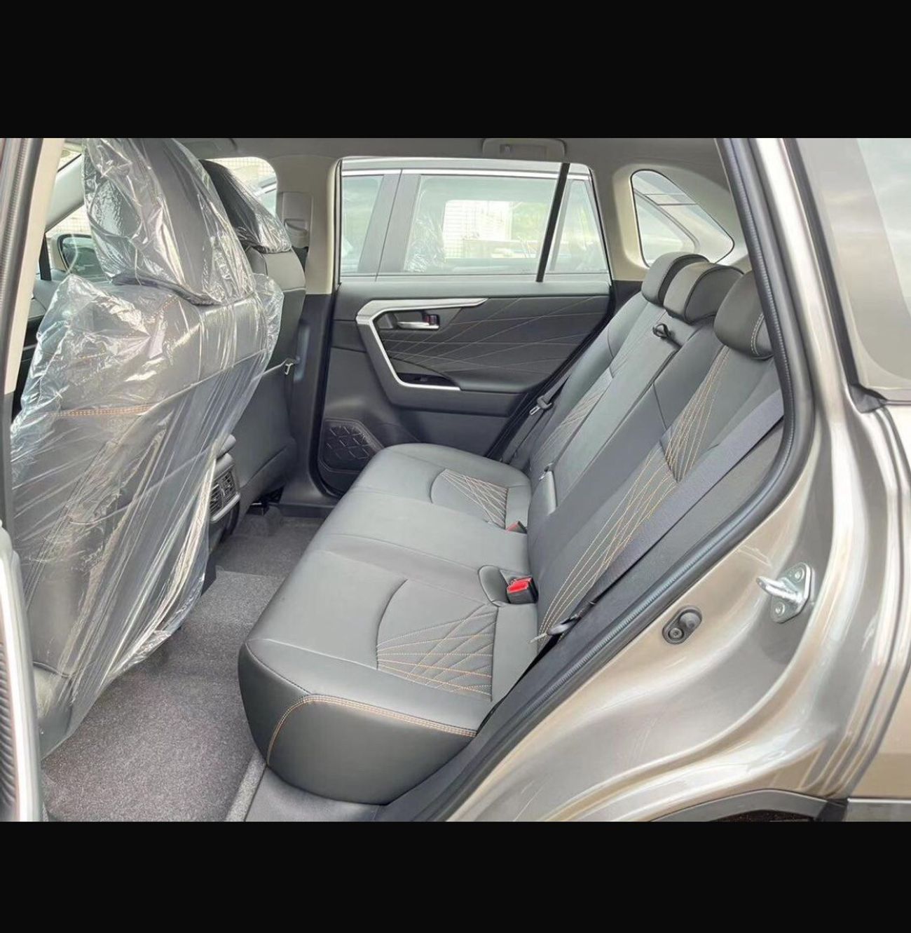 Toyota RAV4 2.0L petrol 2WD Full option