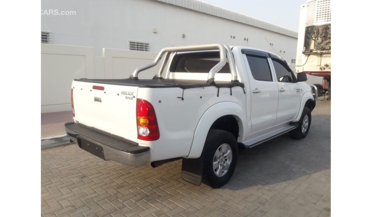 تويوتا هيلوكس Hilux RIGHT HAND DRIVE (Stock no PM 722 )