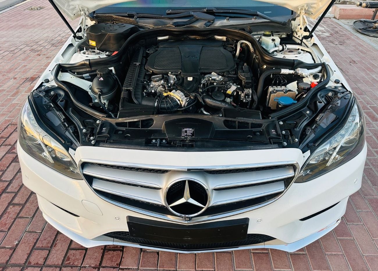 مرسيدس بنز E300