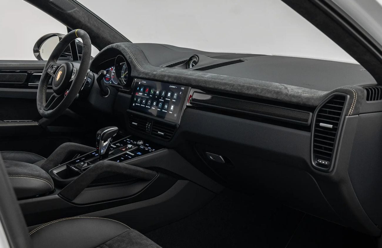 Porsche Cayenne 4.0L V8 Twin-Turbocharged Engine