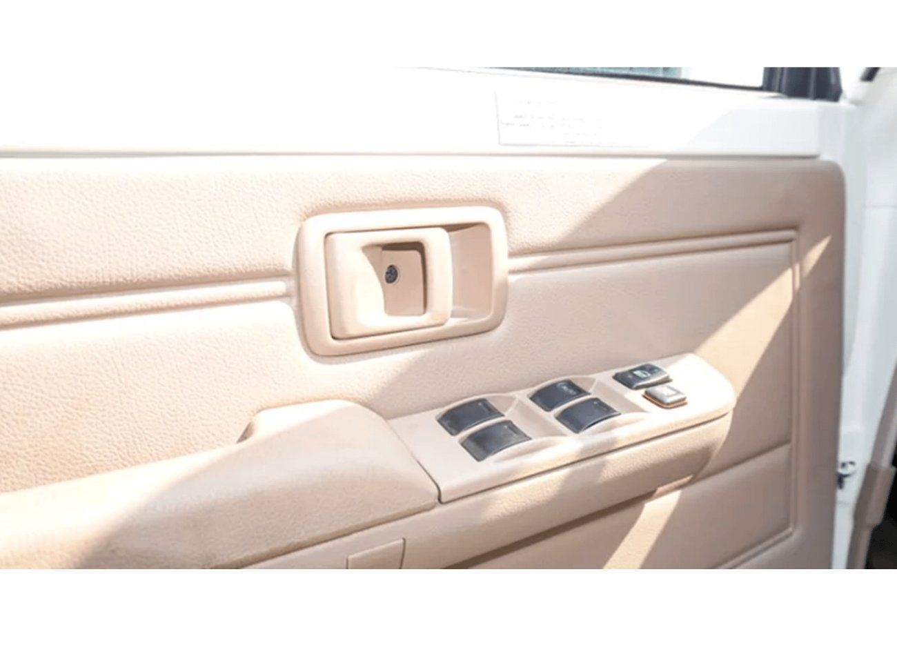 Toyota Land Cruiser Pick Up TLC79 DC ECTGEN005 - 2026 Toyota Double Cab Pick Up - 4.0L Petrol Manual - White