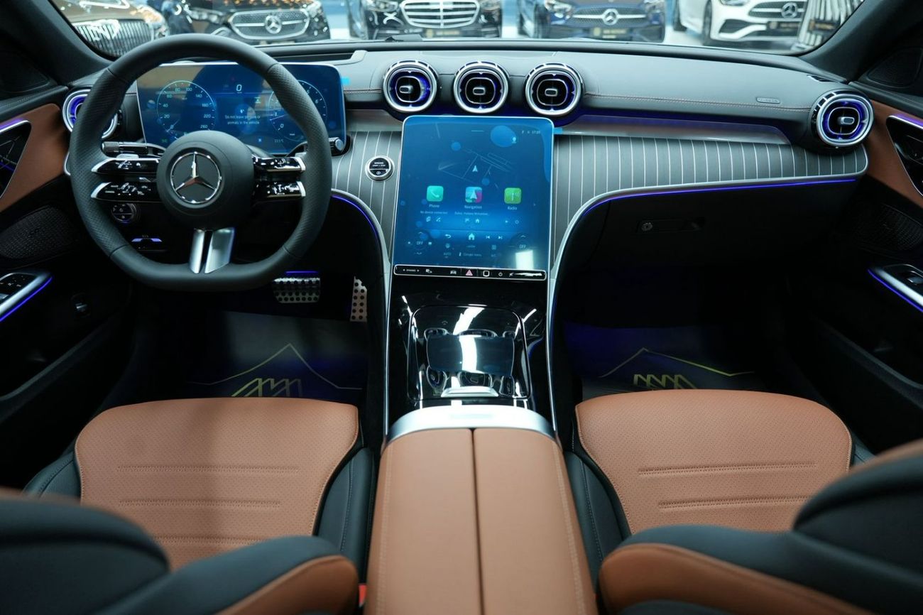 مرسيدس بنز C 200 Mercedes-Benz C 200 Premium  | 2026 GCC 0km | Agency Warranty | AMG Package | 360 View