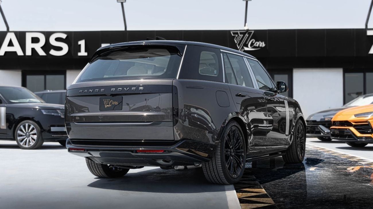Land Rover Range Rover HSE P400 2026 Range Rover P400 | Charente Grey | 3.0L Mild-Hybrid | 400 PS | GCC Specs