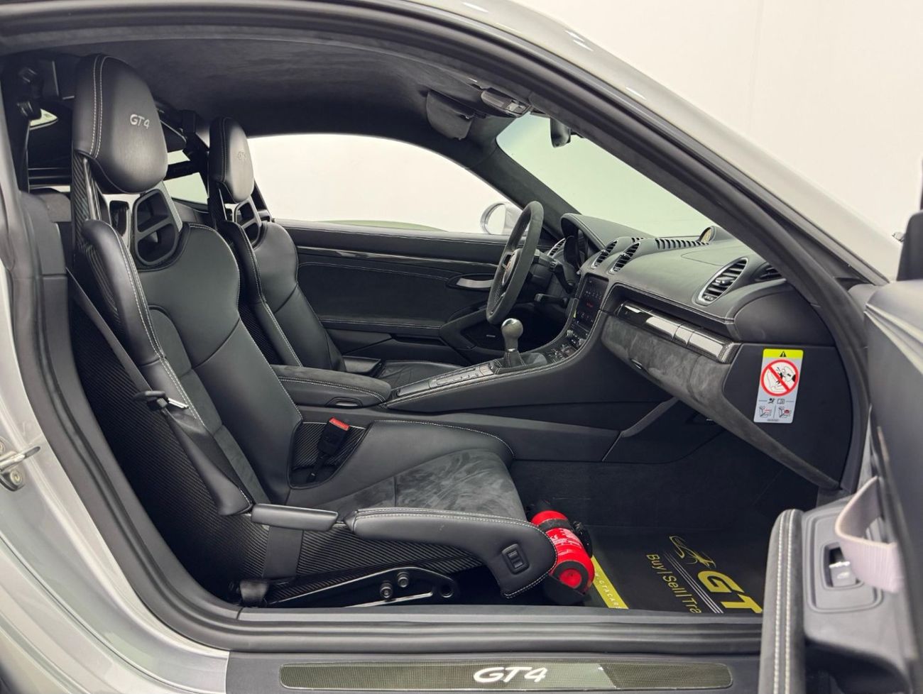 Porsche 718 Cayman GT4 4.0L (414 HP) M/T 2020 Porsche GT4, 2026 Porsche Warranty, Full Porsche Service History, Manual