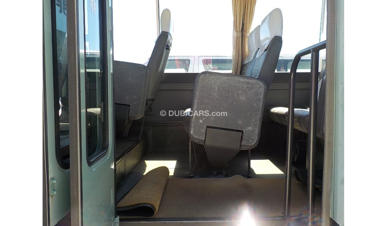 Mitsubishi Rosa 1990