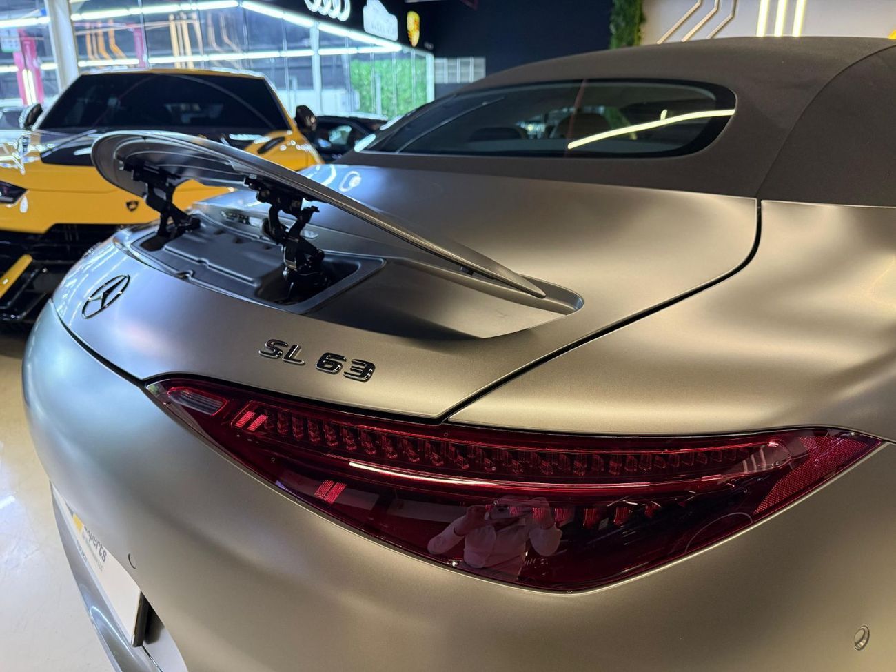 مرسيدس بنز SL 63 AMG Roadster SE Performance 2023 SL63 AMG -3 Years Warranty and Service Contract from Dealership - Mint