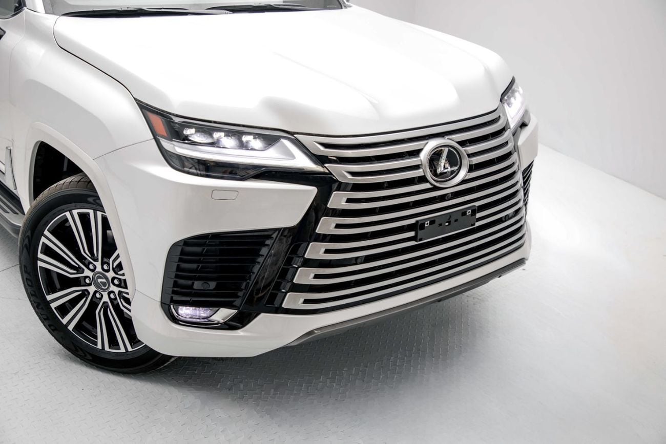 Lexus LX 600 Signature 3.5L - Sonic Quartz Inside Red | Export Only