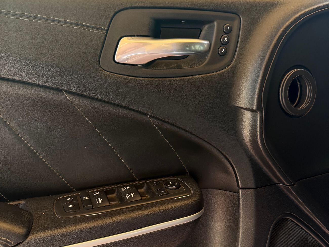 دودج تشارجر