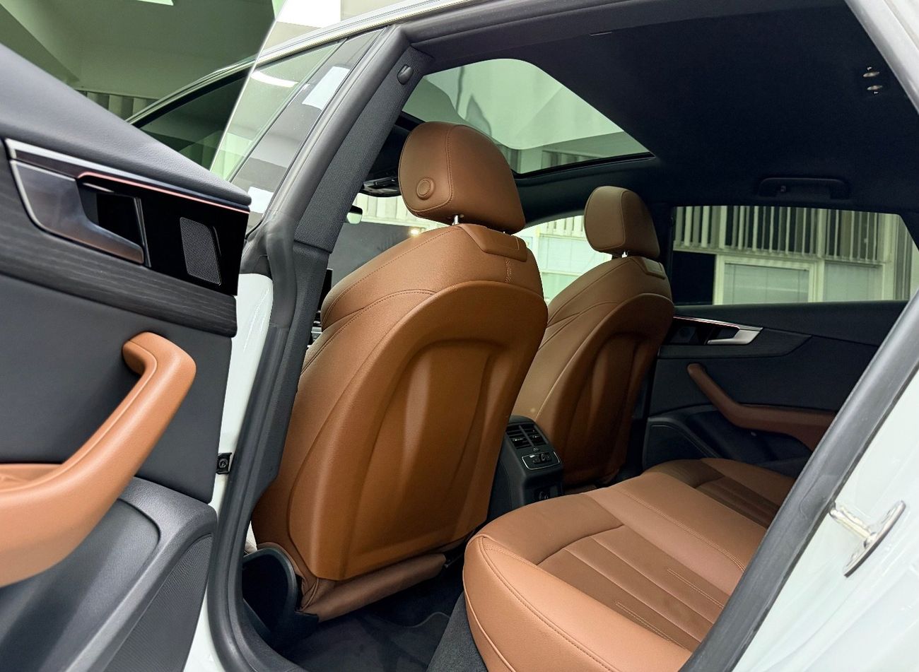 Audi A5 40 TFSI S Line 2.0L (187 HP)