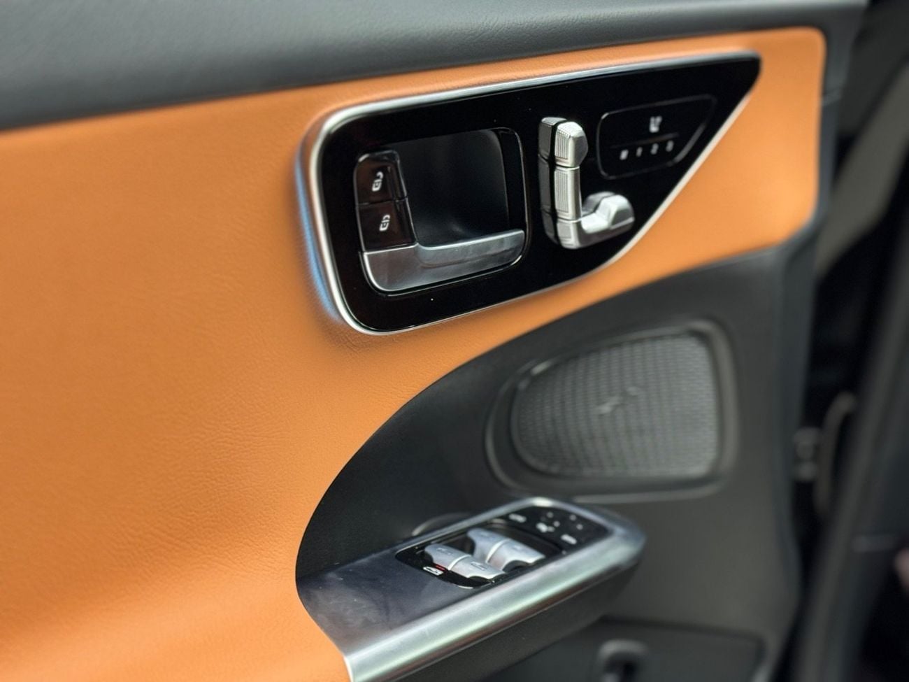 Mercedes-Benz C 200 Premium 2.0L Premium 1.5L