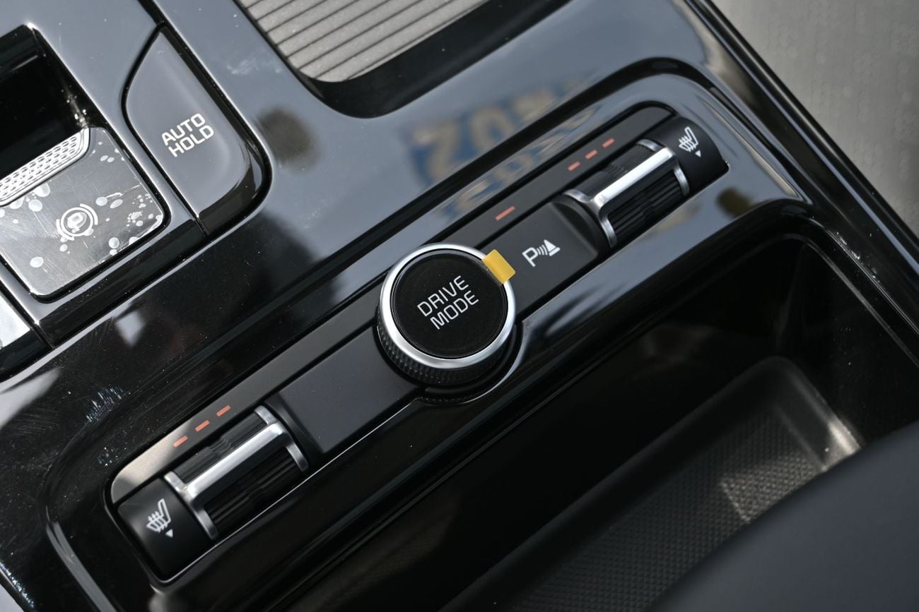 Kia K5 Kia K5 Premium 1.5L Turbo Petrol, Color White, Model 2025