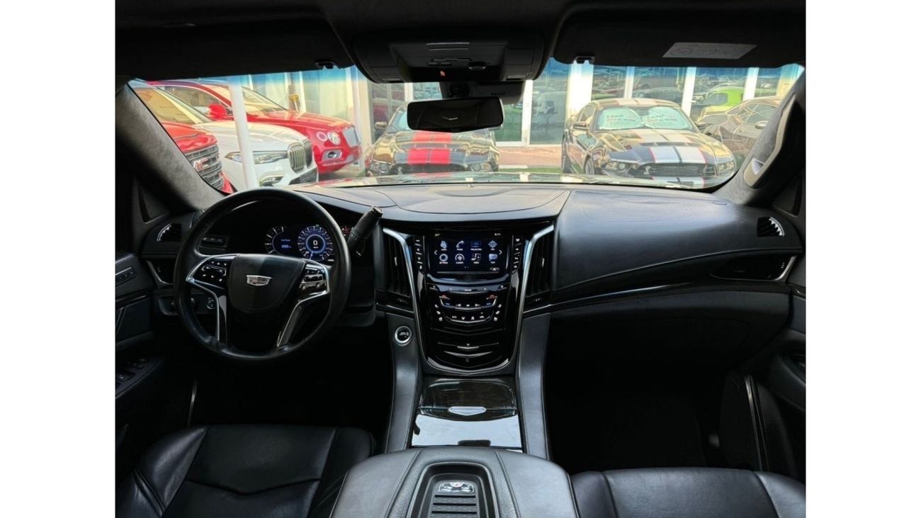 كاديلاك إسكالاد كاديلاك سكاليد سبورت بلاتينيوم خليجي 2018 تشييكات الوكالة  صبغ وكالة بحالة الوكالة