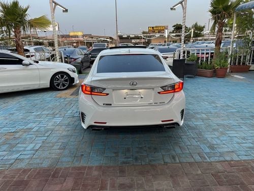 لكزس RC 300