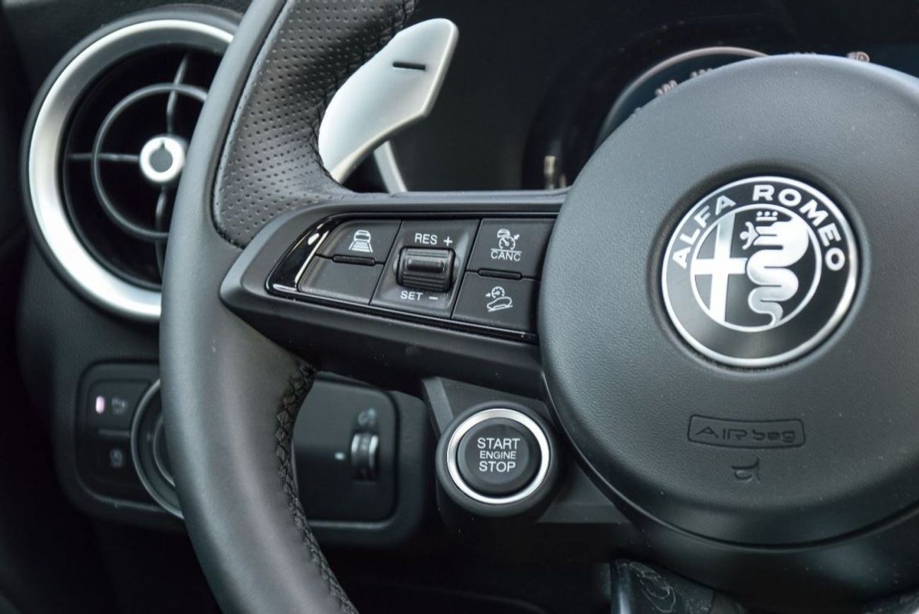 Alfa Romeo Stelvio ALFA ROMEO STELVIO VELOCE 2.0L AWD SUV 2023 | REAR CAMERA | PANORAMIC SUNROOF | PARKING SENSORS | WI