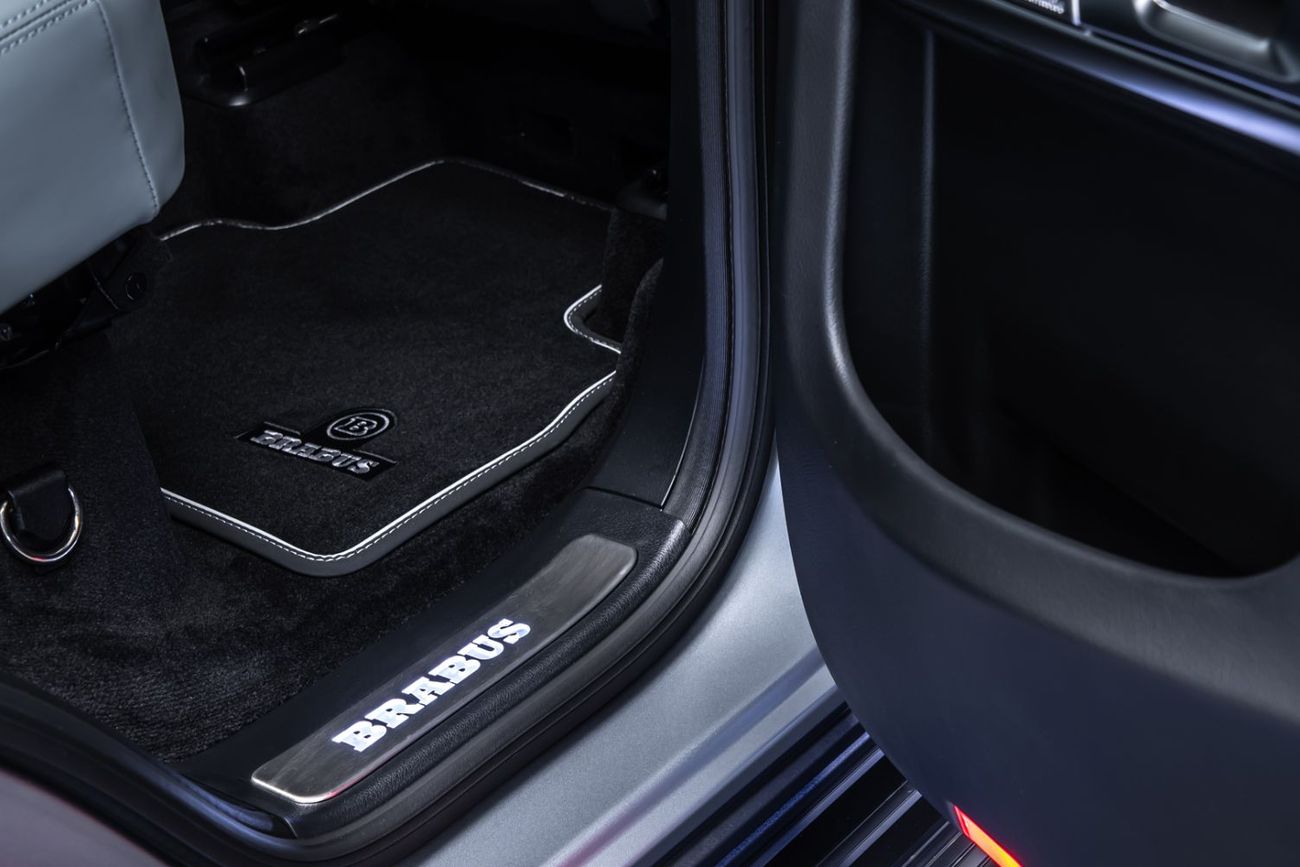 Mercedes-Benz G 63 AMG MY2026 / A22 / Carbon trim / BRABUS Widestar Carbon Parts Package I and II