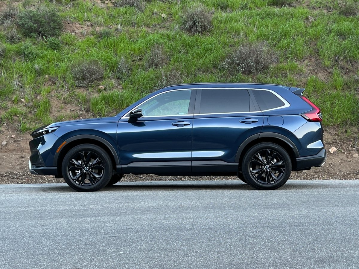 Honda CR-V exterior - Side Profile