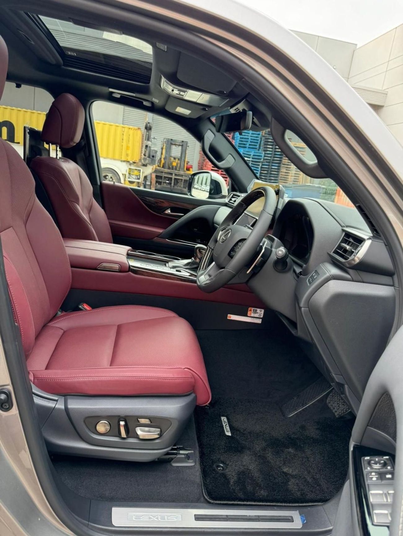 لكزس LX 500 Right-Hand drive Diesel Auto sports luxury model top of the range