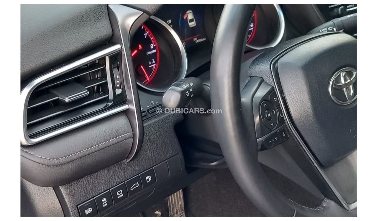 Toyota Camry XSE 2.5L V4 Full option