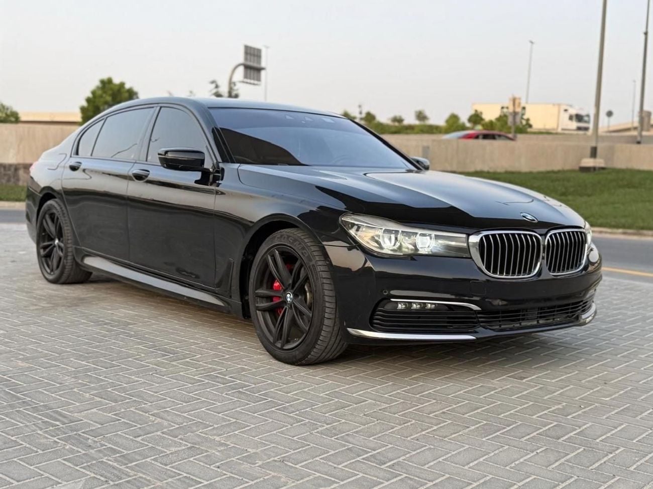 BMW 740Li M SPORT PACK