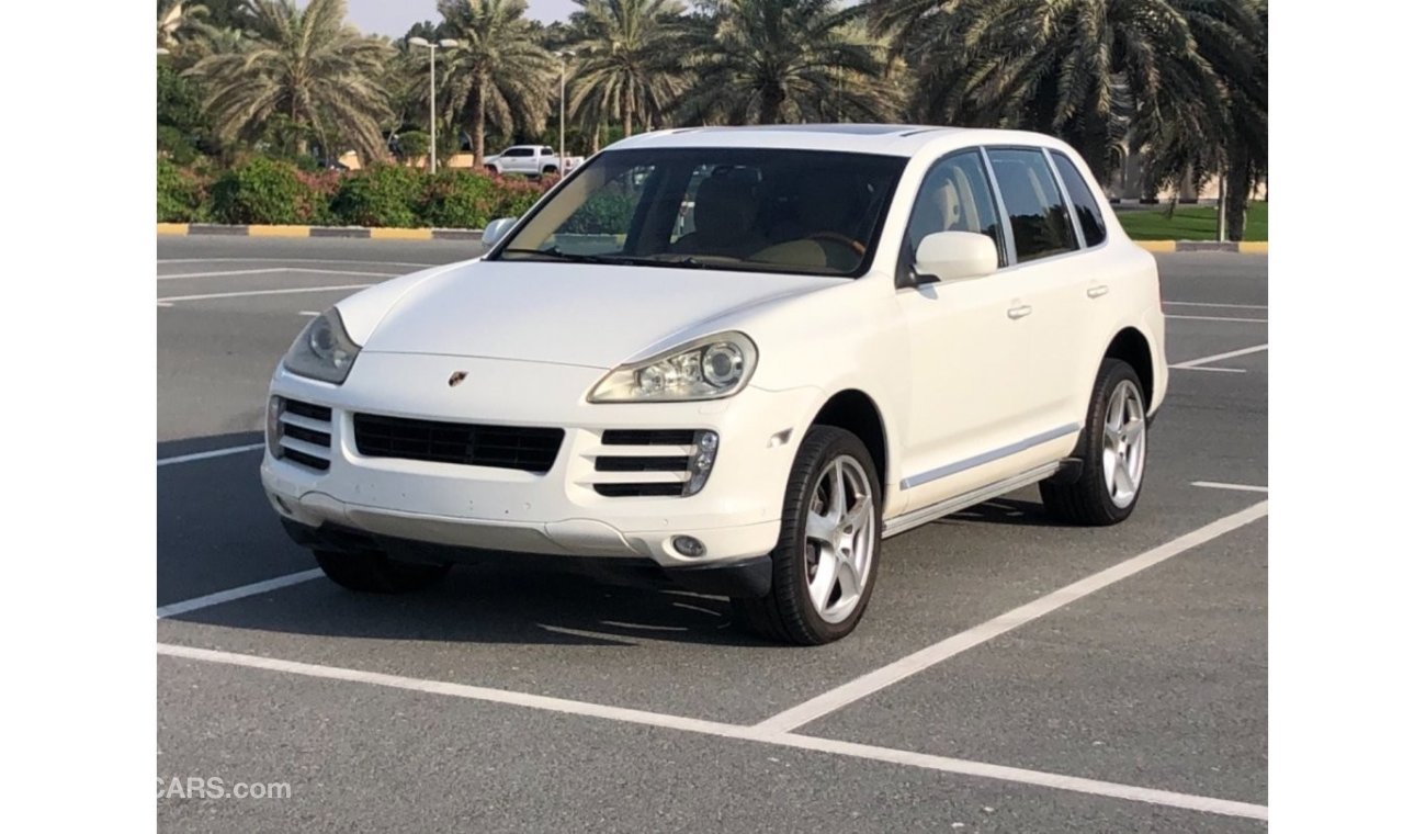 Porsche Cayenne Model 2009 GCC CAR PERFECT CONDITION FULL OPTION SUN ROOF LEATHER SEATS