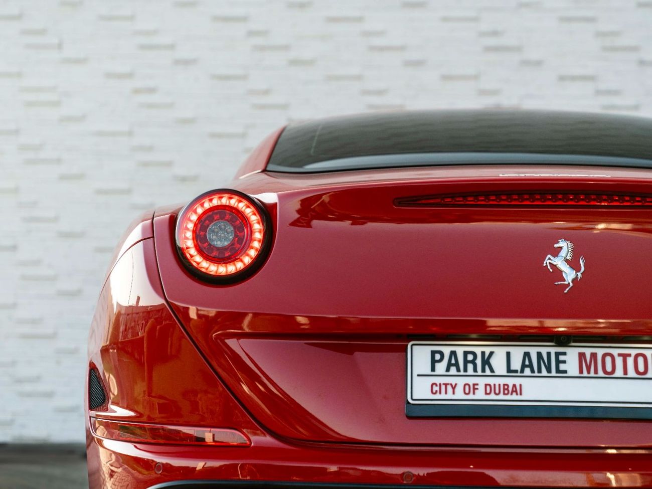 Ferrari California T FERRARI CALIFORNIA T • ONLY 54K KM • 3.9L TURBOCHARGED • OFFICIAL AL TAYER WARRANTY