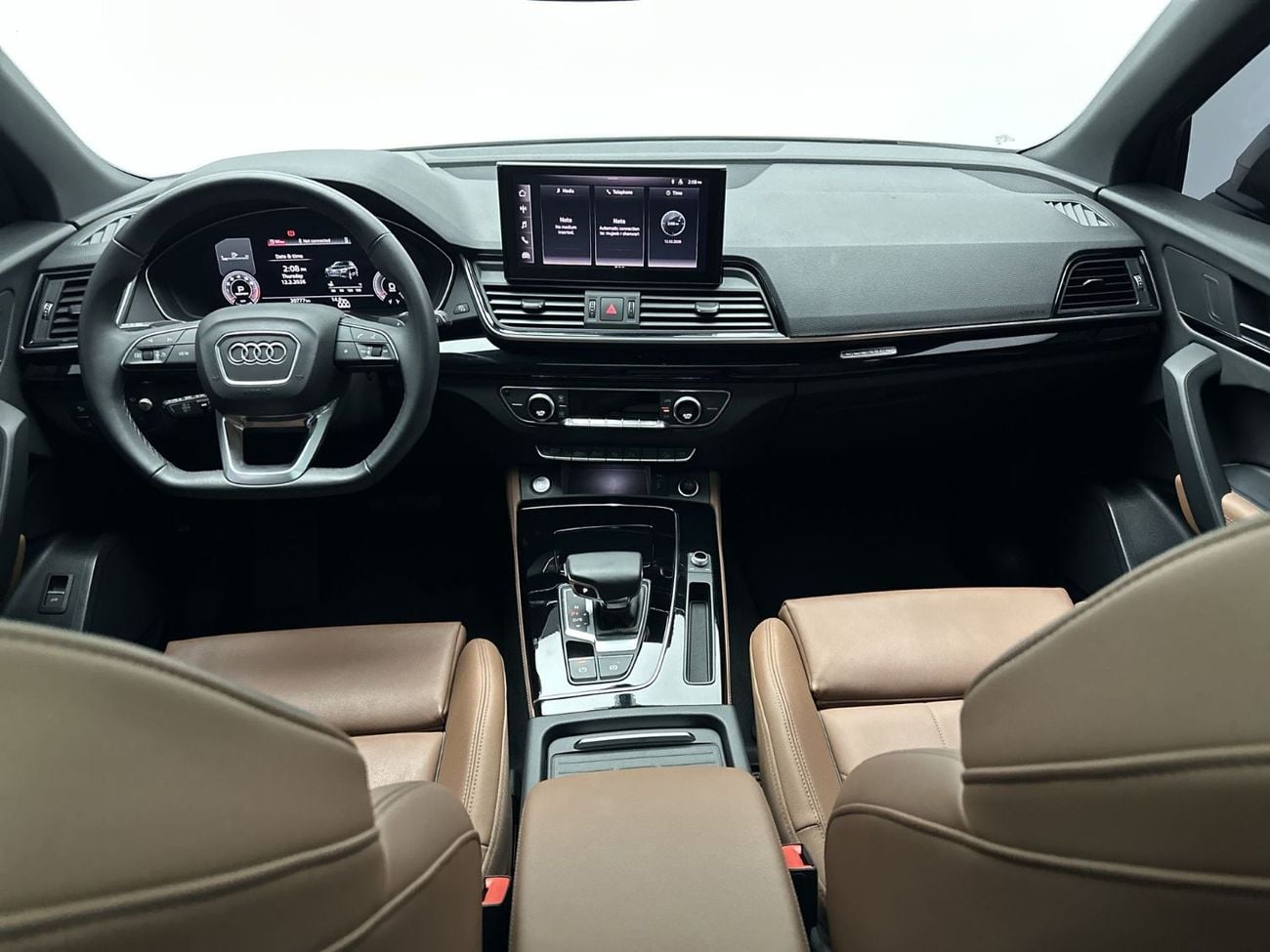 Audi Q5 45 TFSI Quattro S Line 2.0L (252 HP) Q5 Sportback S line 45 TFSI quattro 249hp (Ref# 89770) - EXCLUS
