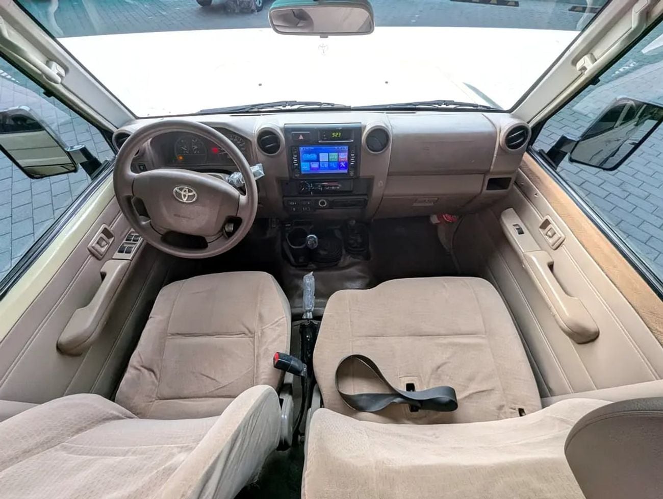 تويوتا لاند كروزر 70 LAND CRUISER PICK UP LC 79 SERIES DIESEL V8 4.5L GCC IN EXCELLENT CONDITION