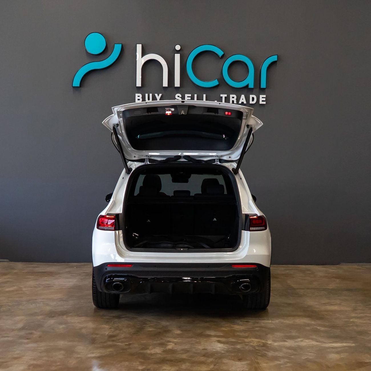 مرسيدس بنز GLB 35 AMG 4MATIC 2.0L (302 HP) AED 3,257 p.m • 0% Downpayment • Mercedes GLB 35 AMG • 1 Year Warranty