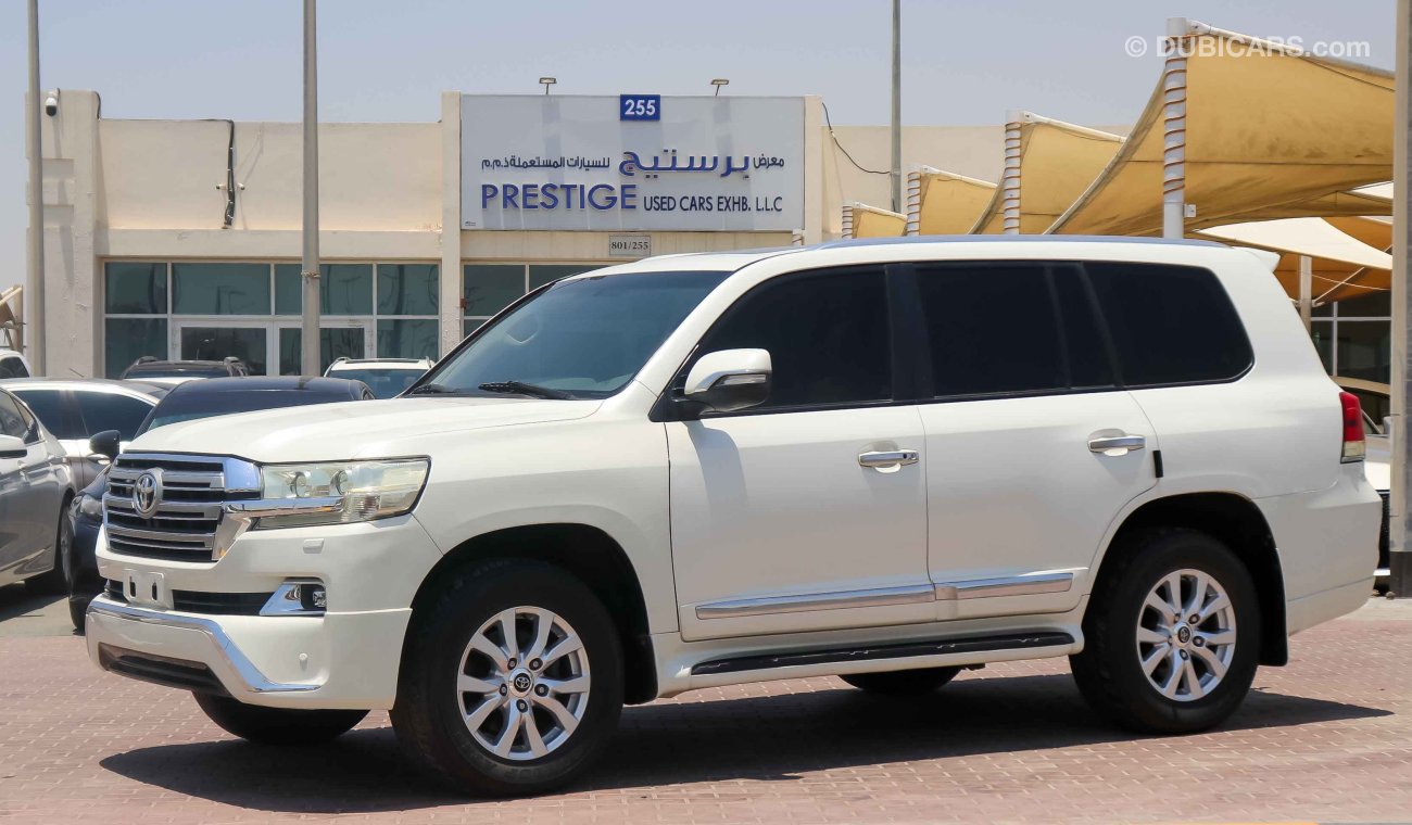 Toyota Land Cruiser VXR V8