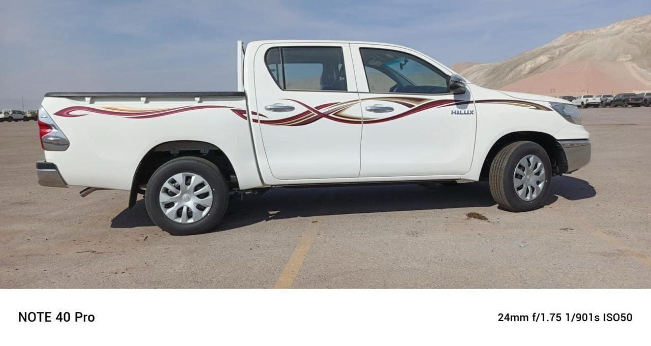 Toyota Hilux GLX 2.4L Double Cab Utility