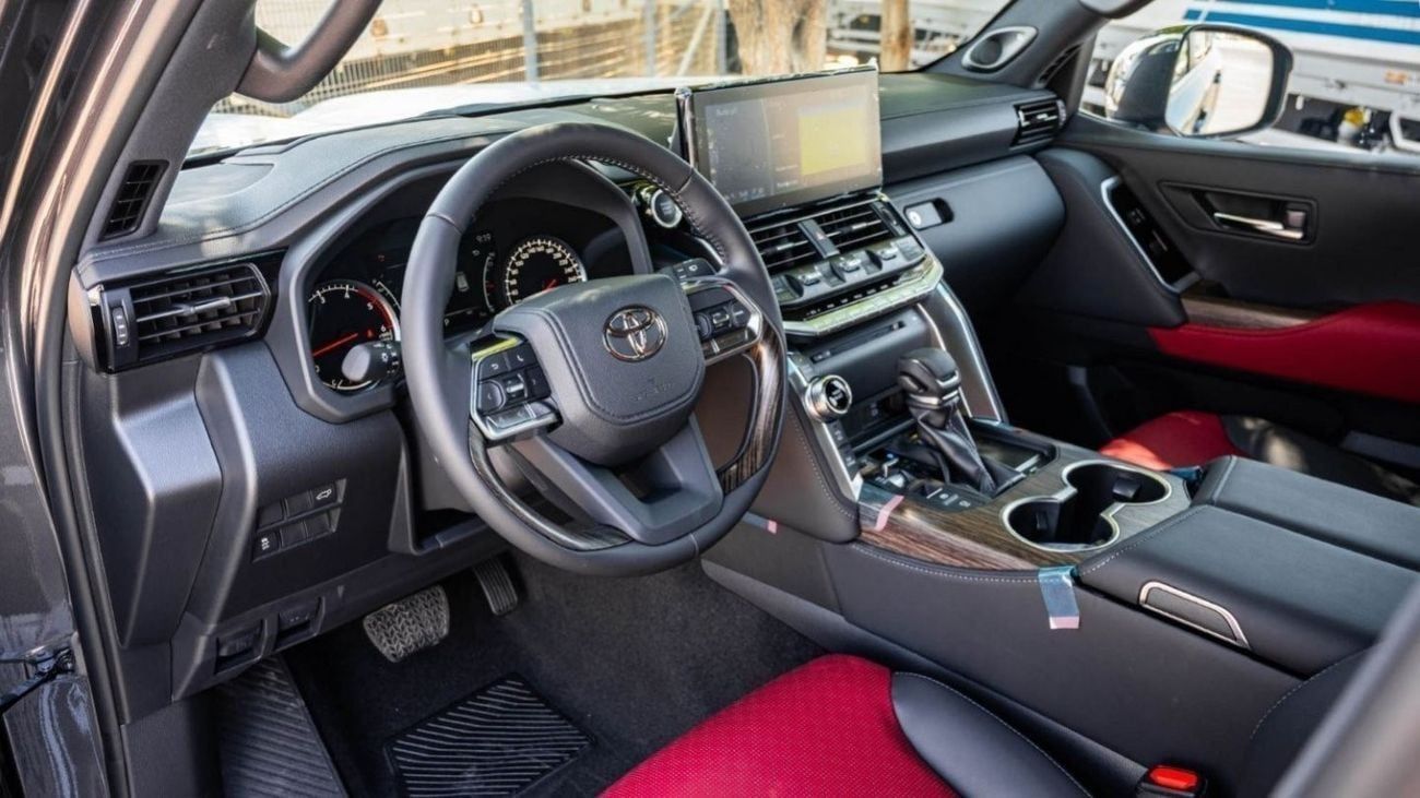 Toyota Land Cruiser VXR 3.3L