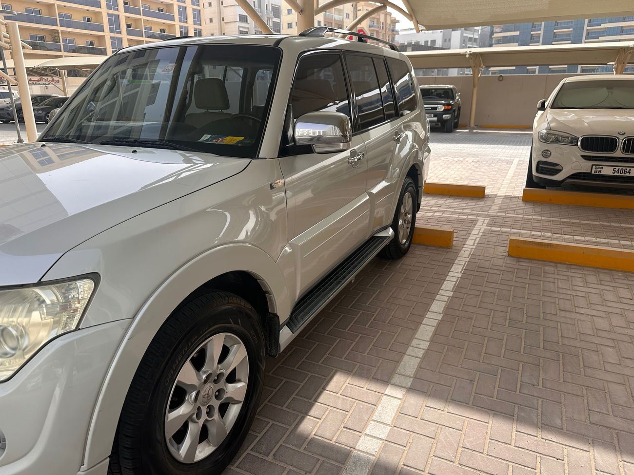 ميتسوبيشي باجيرو Platinum 3.5L