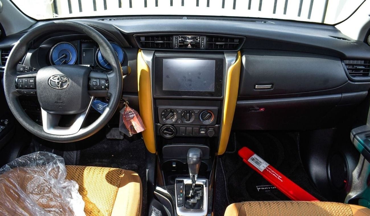 Toyota Fortuner FORTUNER PETROL 2.7L V4 - EXR - 4WD - 2025 MODEL YEAR