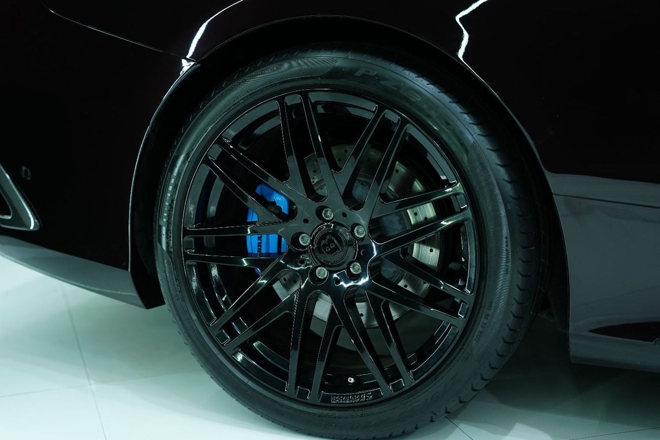 مرسيدس بنز S 500 Cabriolet, Special Edition, BRABUS KIT, Very Low KM, GCC Specs!!