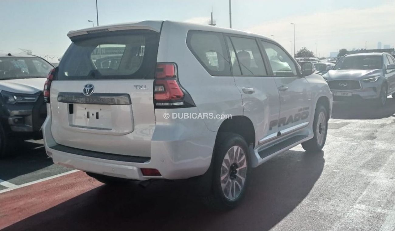 تويوتا برادو TOYOTA PRADO 2.7 TXL WHITE 2023