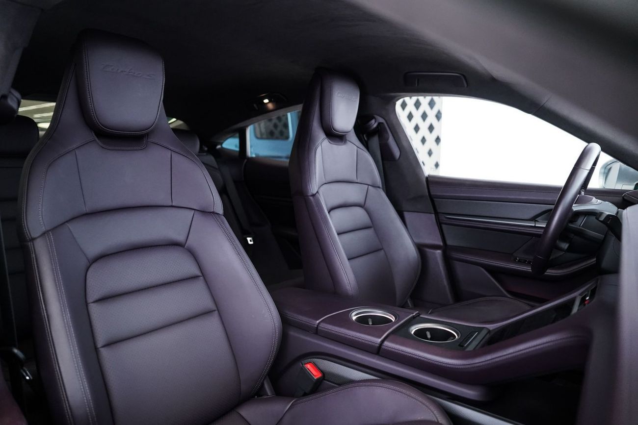 Porsche Taycan Turbo S (761 HP)