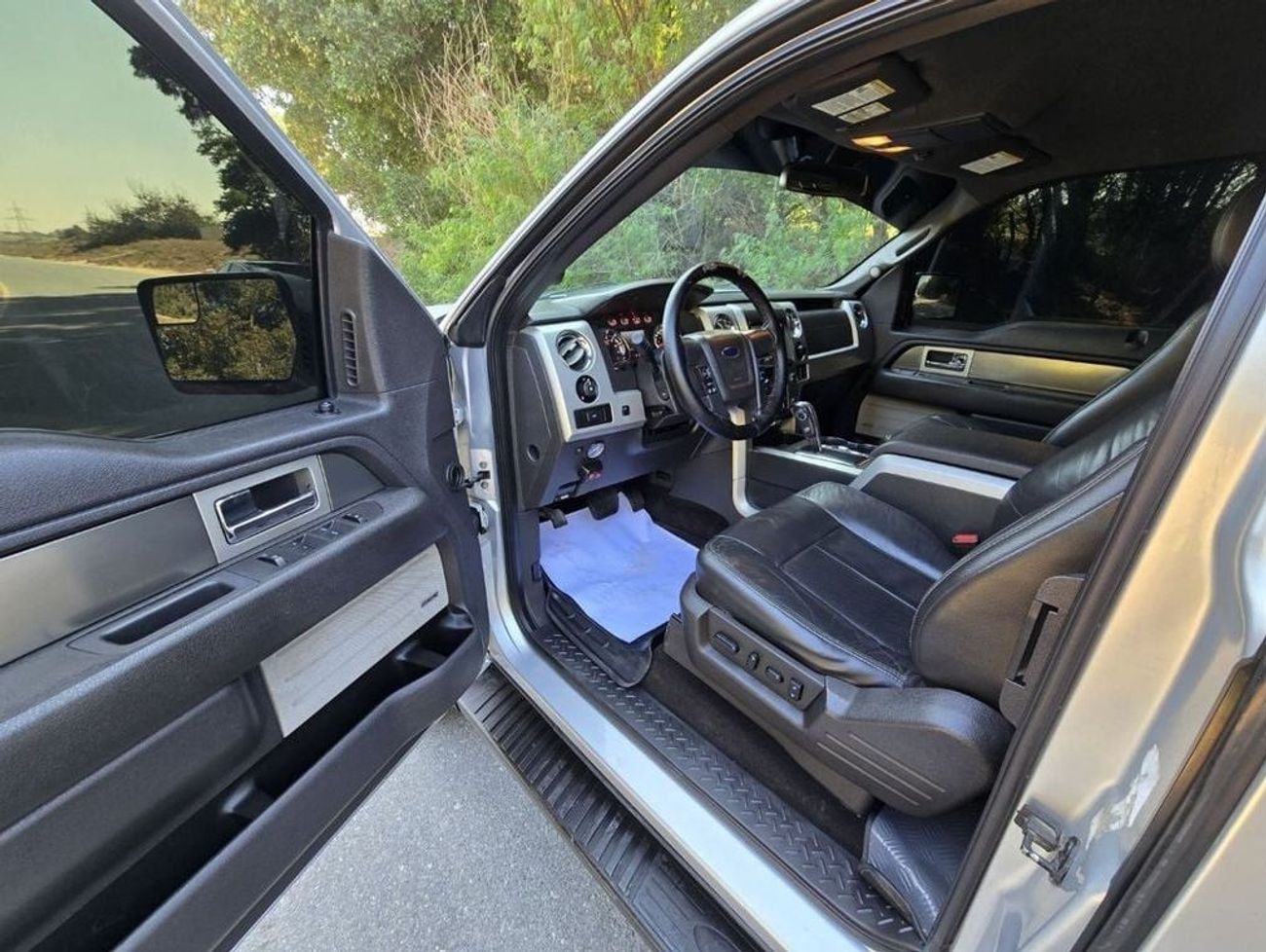 Ford F 150 FX4 Platinum 5.0L FORD F-150 2014 V8 6.2L GCC GOOD CONDITION INSIDE OUT SIDE