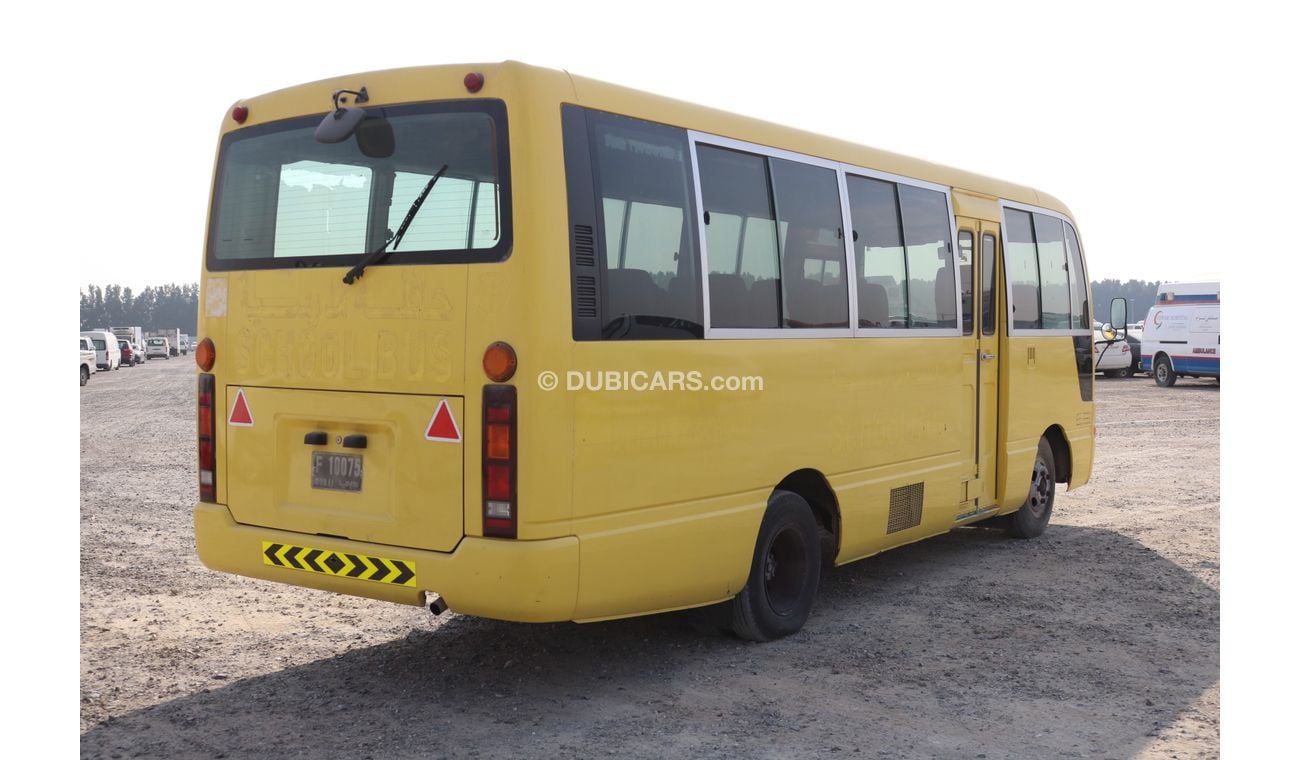 نيسان سيفيليان DIESEL 26 SEATER BUS