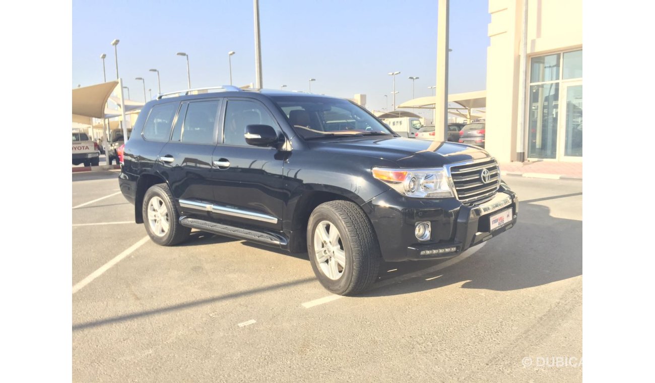 Toyota Land Cruiser GXR V6