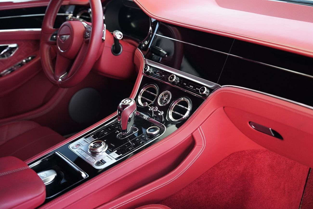 Bentley Continental GT 6.0L W12 (626 HP)