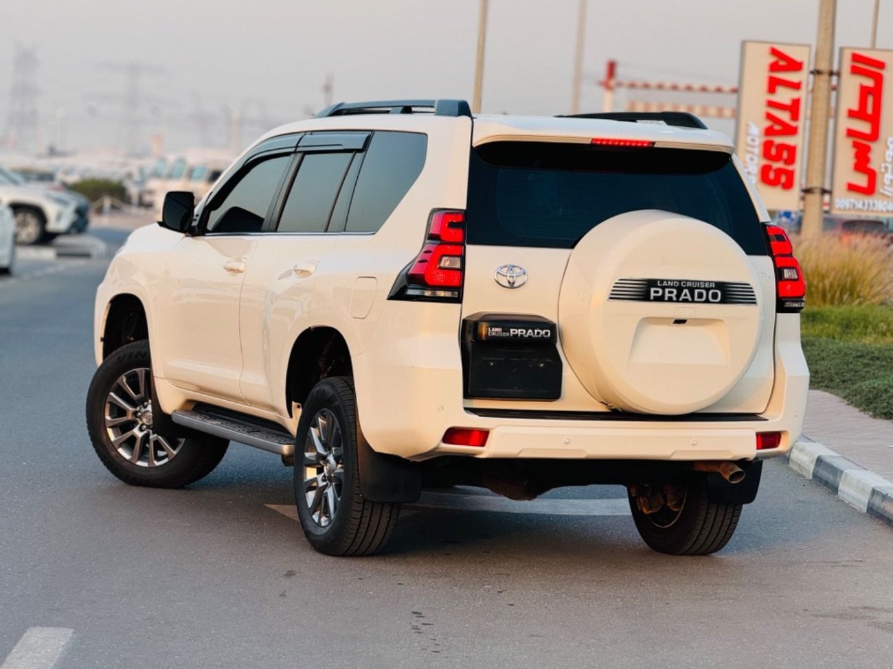 تويوتا برادو TXL limited top of the range  RHD