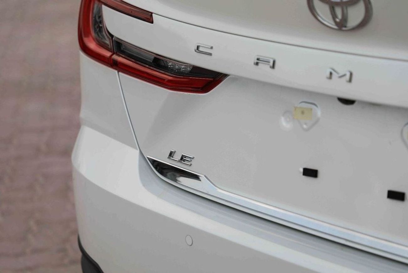 Toyota Camry 2025 TOYOTA CAMRY LE 2.5 - PLATINUM WHITE PEARL inside BEIGE | Export Only
