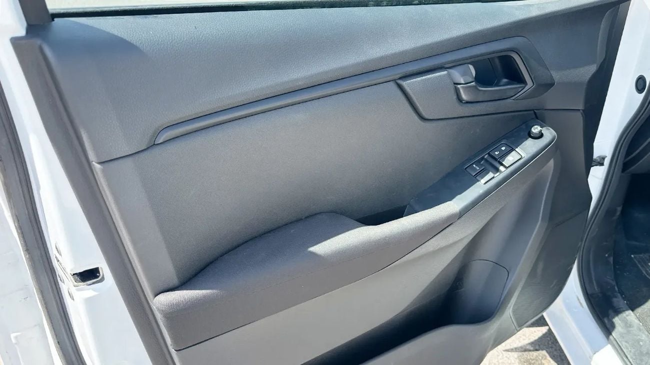 إيسوزو D ماكس ISUZU/D-MAX/1.9 Diesel, Single Cabin 4x4, PWR, Alloy Wheel, AT