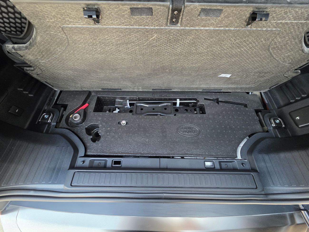 Land Rover Defender 90 P400 X