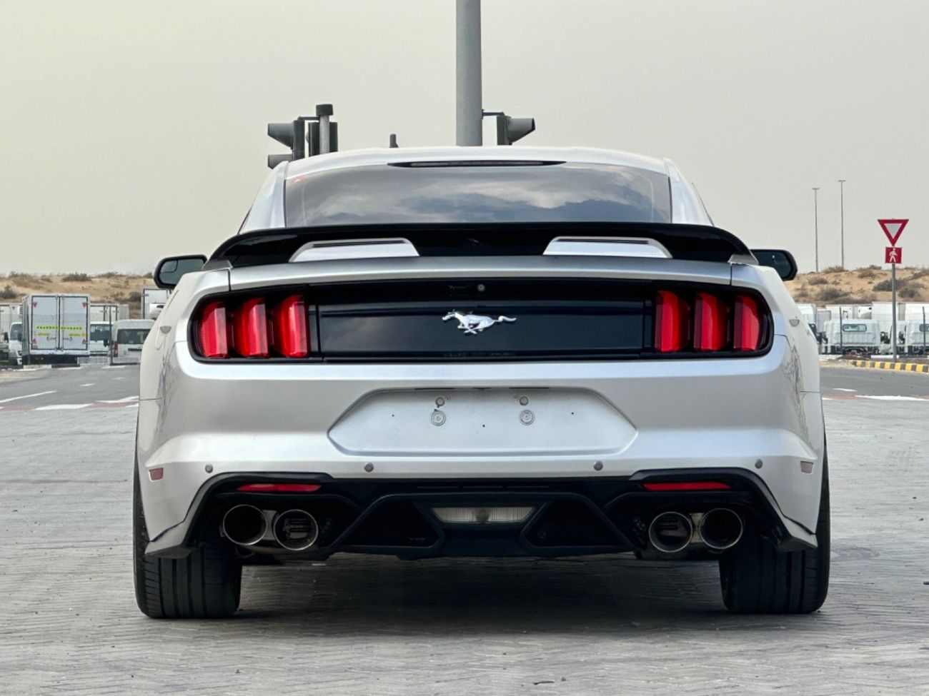 Ford Mustang MODEL 2016 car perfect condition inside and outside full option