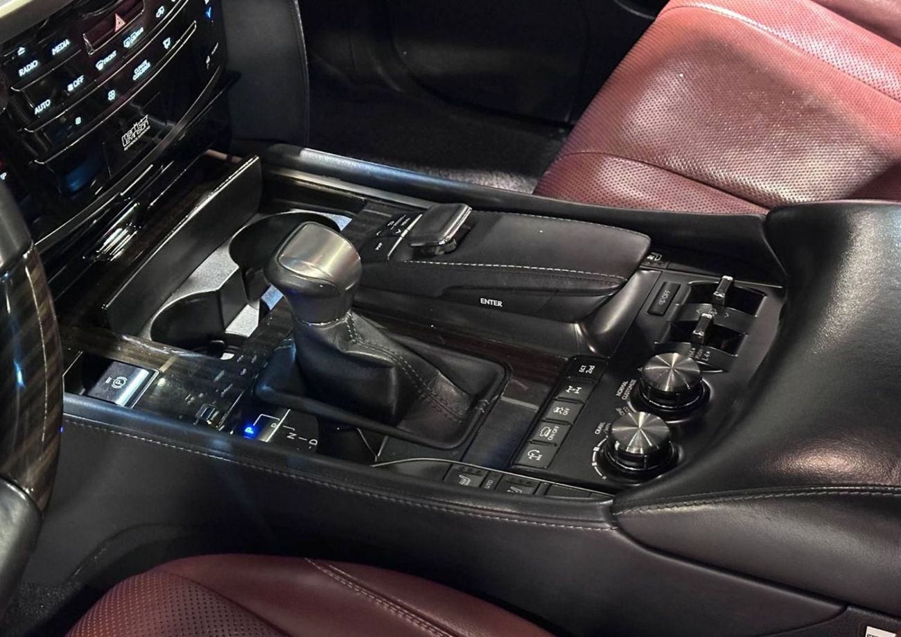 لكزس LX 570 Platinum 5.7L